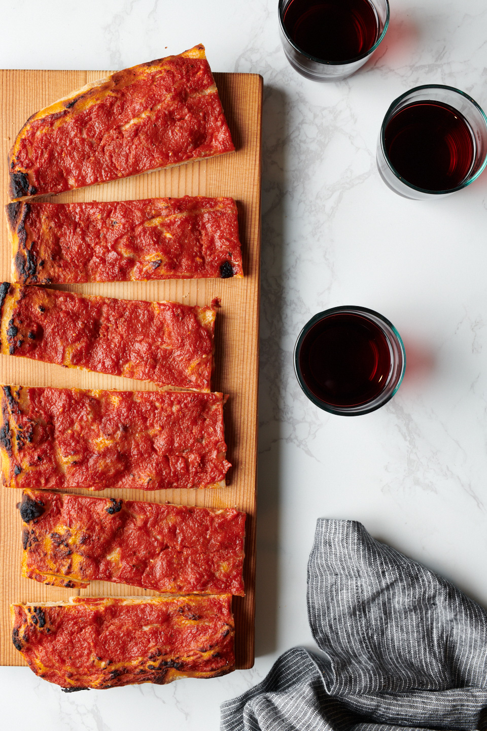 commercial-food-photographer-pizza-wine-portland-oregon