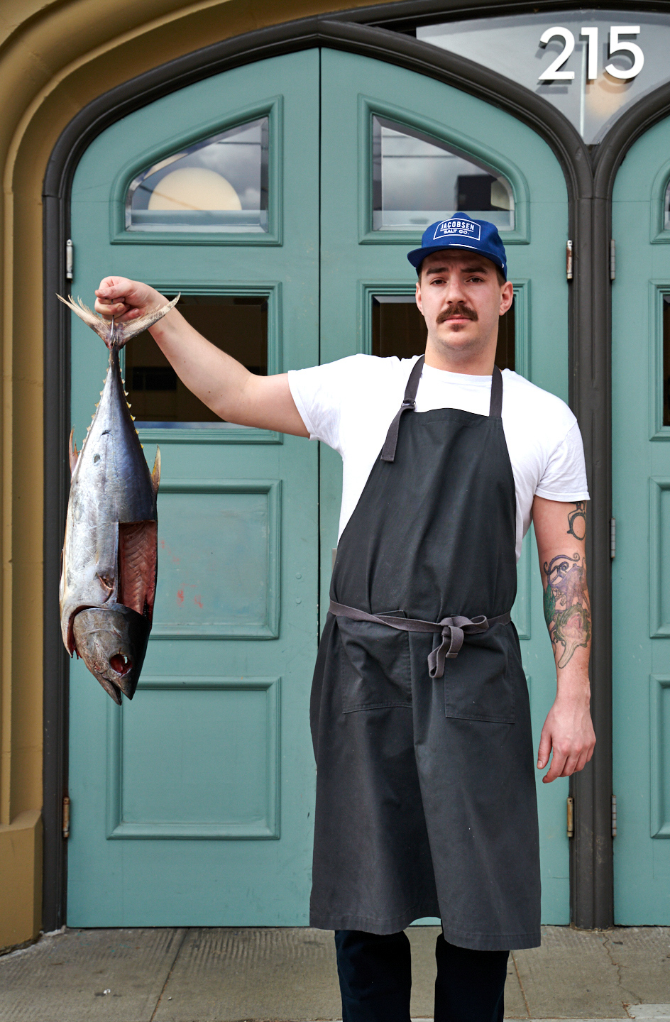 editorial-lifestyle-portrait-photographer-chef-fish-portland-oregon