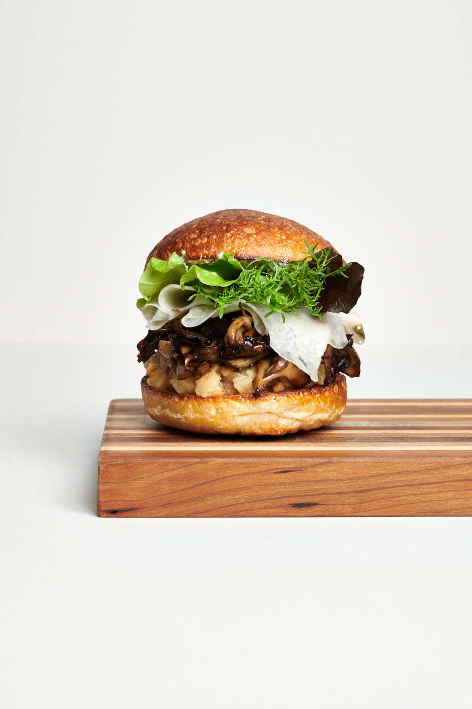commercial-food-photographer-vegan-burger-portland-oregon