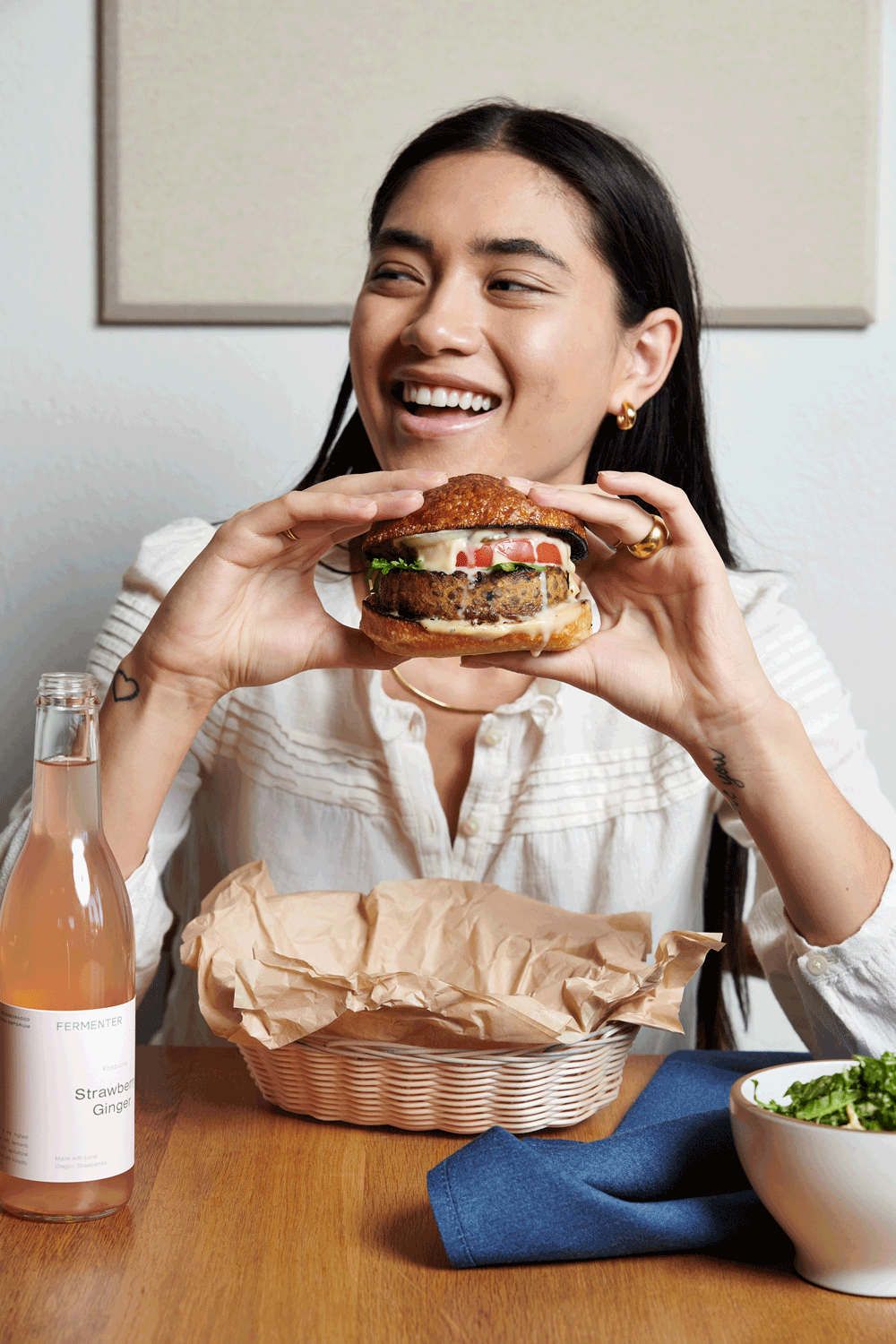 commercial-food-lifestyle-photographer-vegan-burger-portland-oregon