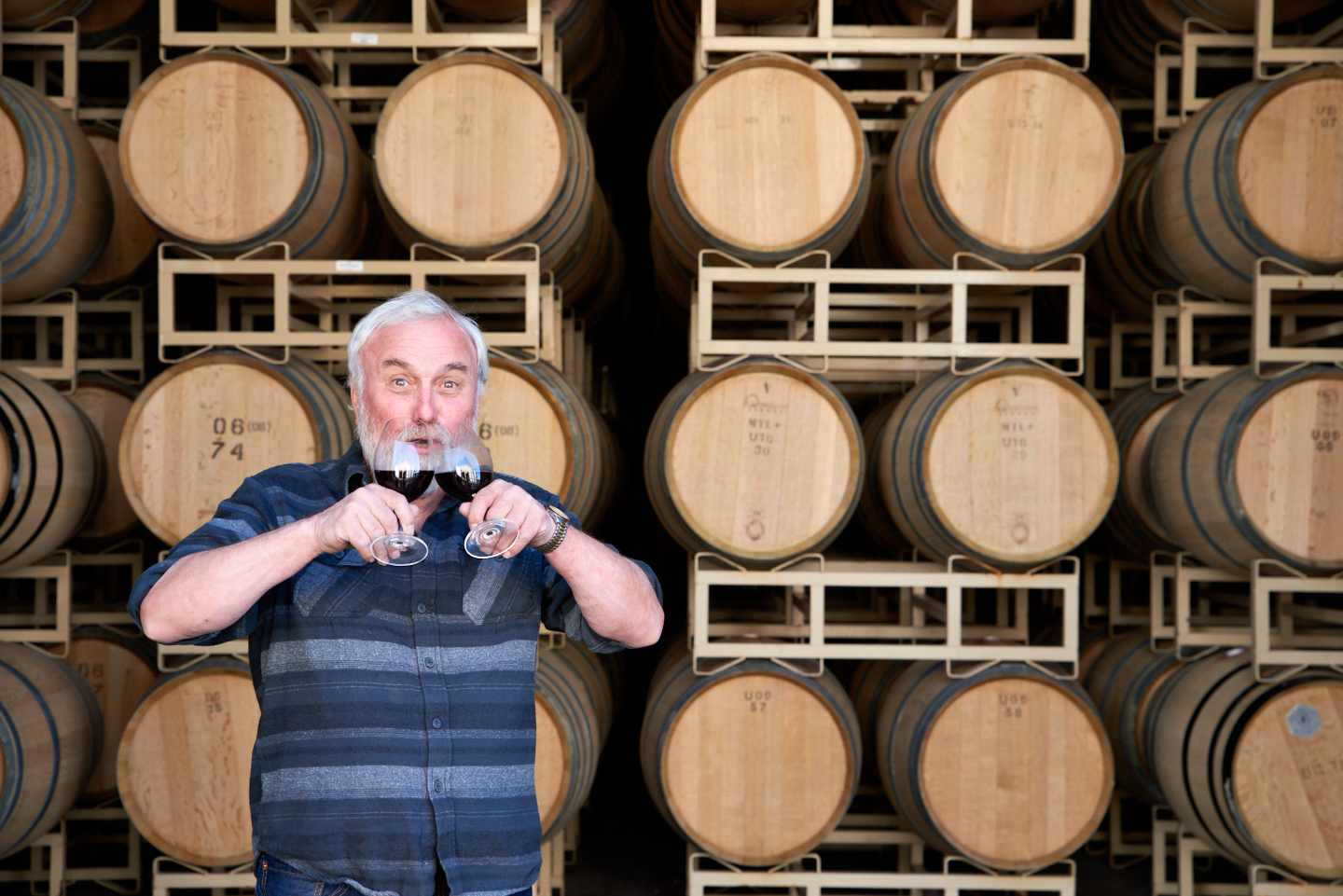 commercial-lifestyle-reportage-photographer-vintner-drinking-wine-portland-oregon