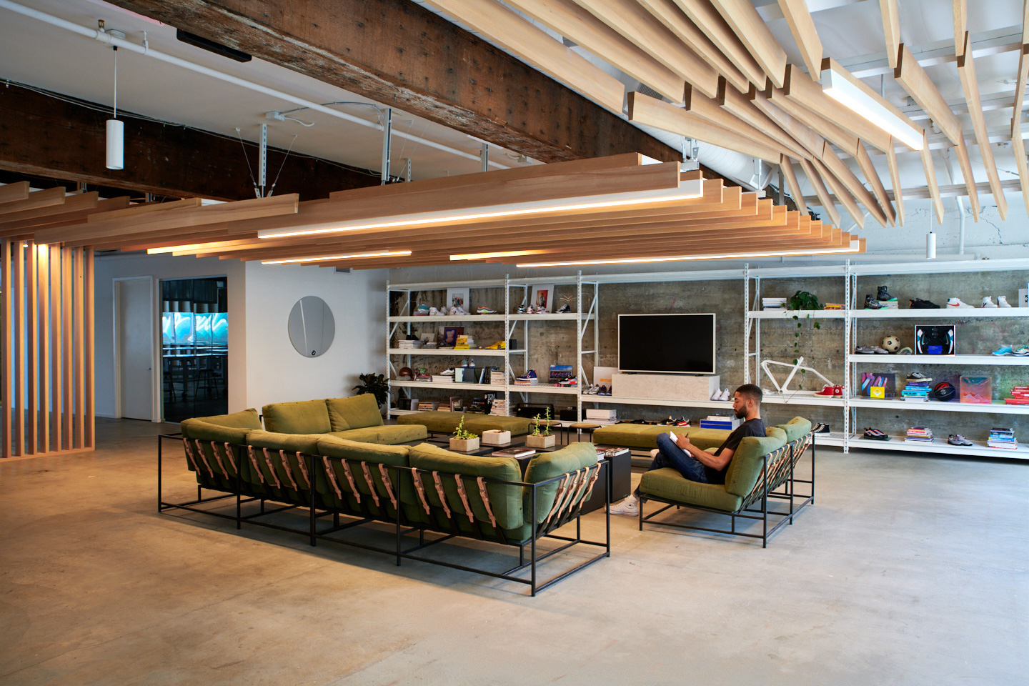 commercial-lifestyle-interiors-photography-industry-lobby-portland-oregon